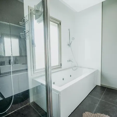 Villa Luxury Seadside Vacation With Privacy *